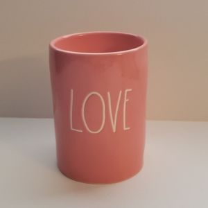 Rae Dunn Love 11.6 oz (Midnight Rose)